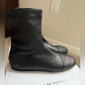Scanlan &Theodore black leather boots